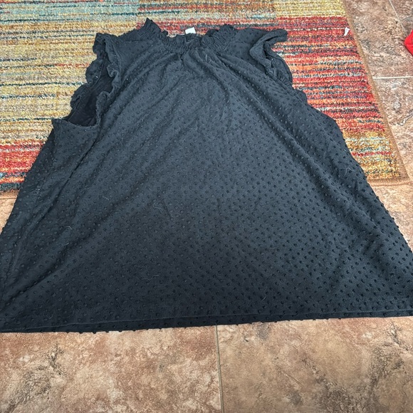 J. Crew Tops - J.Crew black ruffle sleeve top. Size L.
